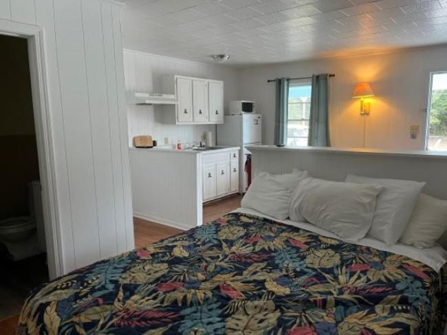 Swell Hotel