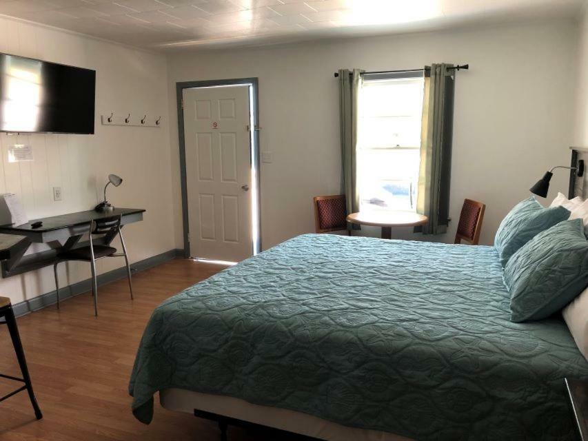 Swell Hotel 2*